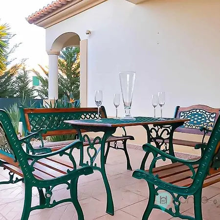 Vila Montechoro T5 Com Piscina Privada Hsrentals Feriehus Albufeira